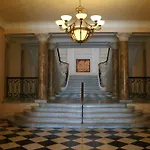 L'orient Palace شقة