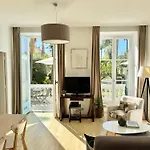 דירה L'orient Palace