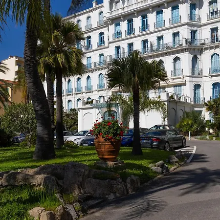 L'orient Palace *