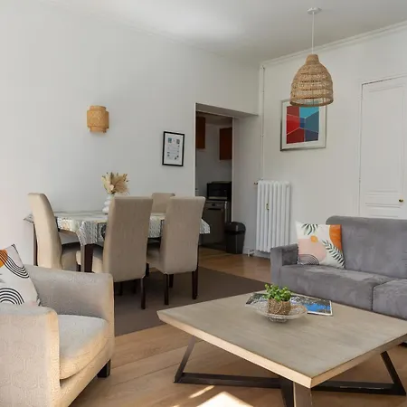 L'orient Palace * מנטון