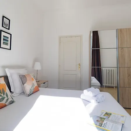 Apartment L'orient Palace *