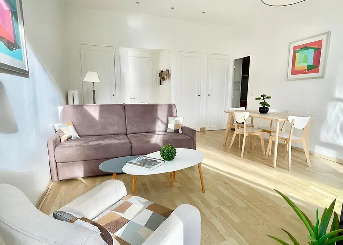 דירה L'orient Palace מנטון