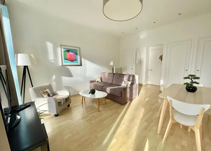 L'orient Palace דירה מנטון