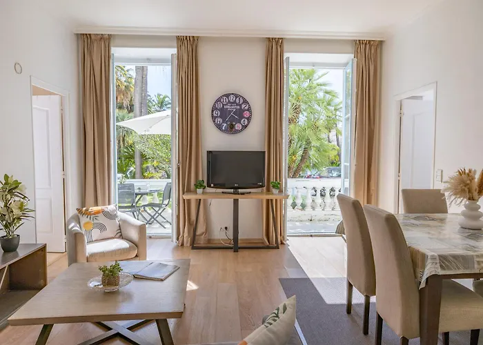 L'orient Palace * Menton