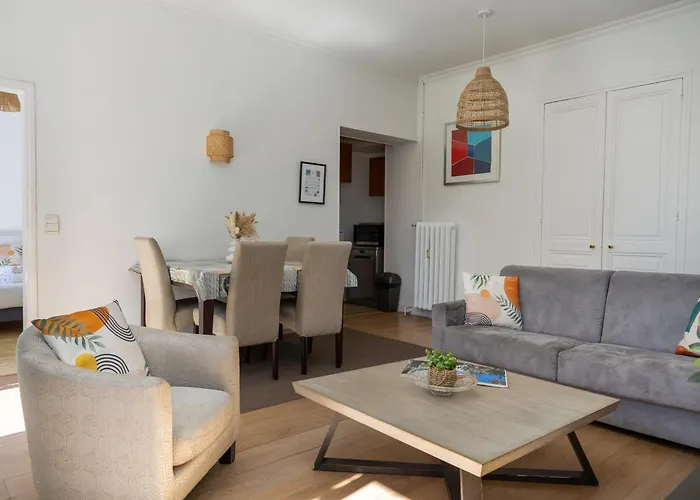 L'orient Palace * מנטון