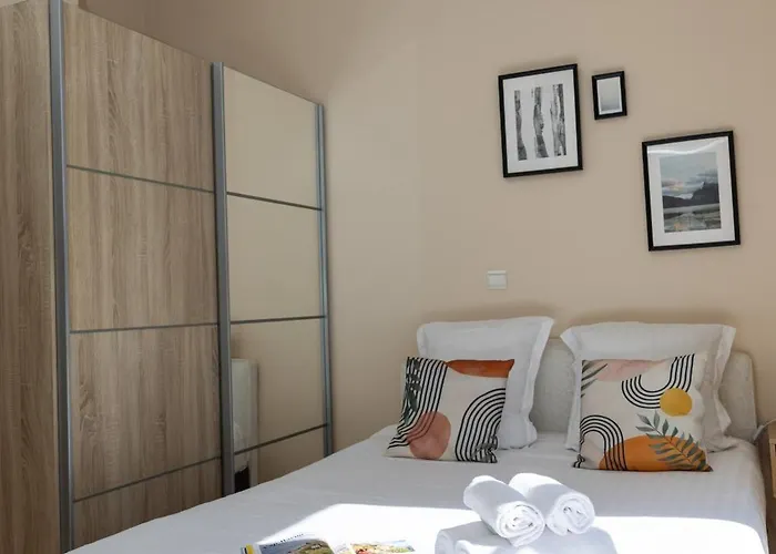 L'orient Palace * מנטון