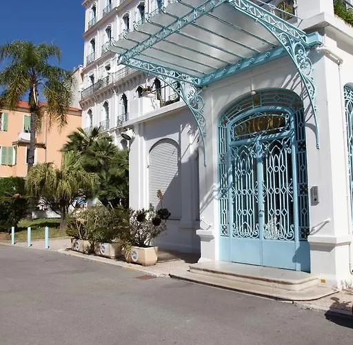 아파트 L'orient Palace