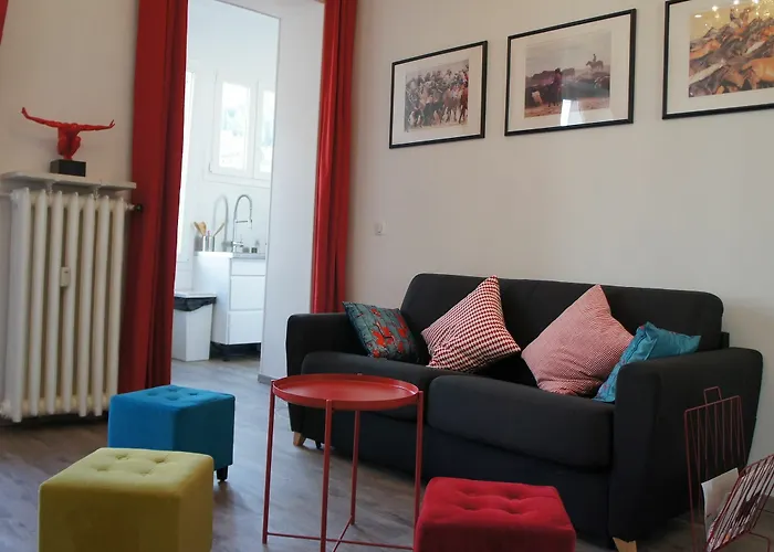 L'orient Palace מנטון