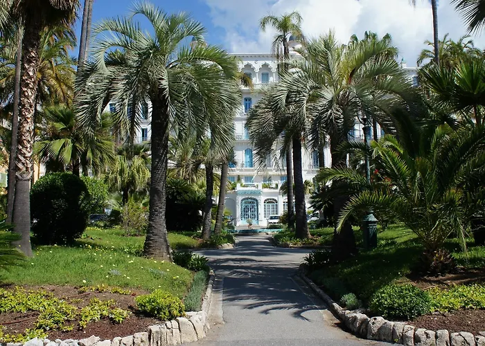 L'orient Palace 아파트